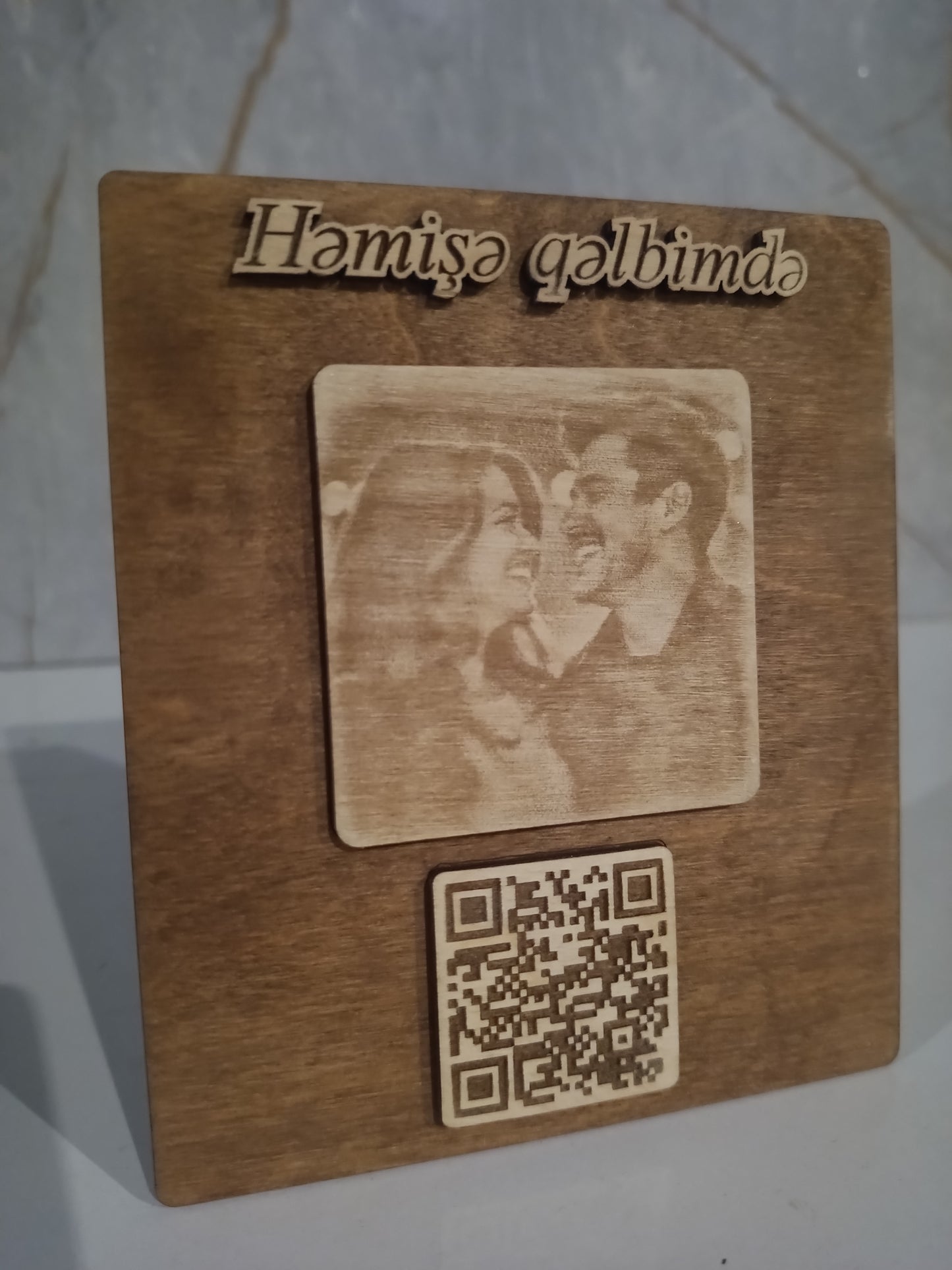 QR kodlu xatirə çərçivəsi ❤️