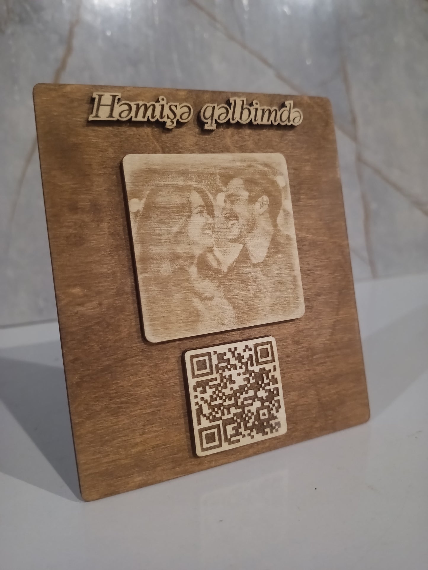 QR kodlu xatirə çərçivəsi ❤️